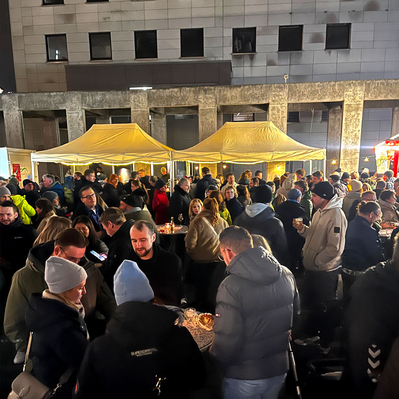 Gluehwein_1 Glühwein Event auf dem Tritonplatz in Mainz
